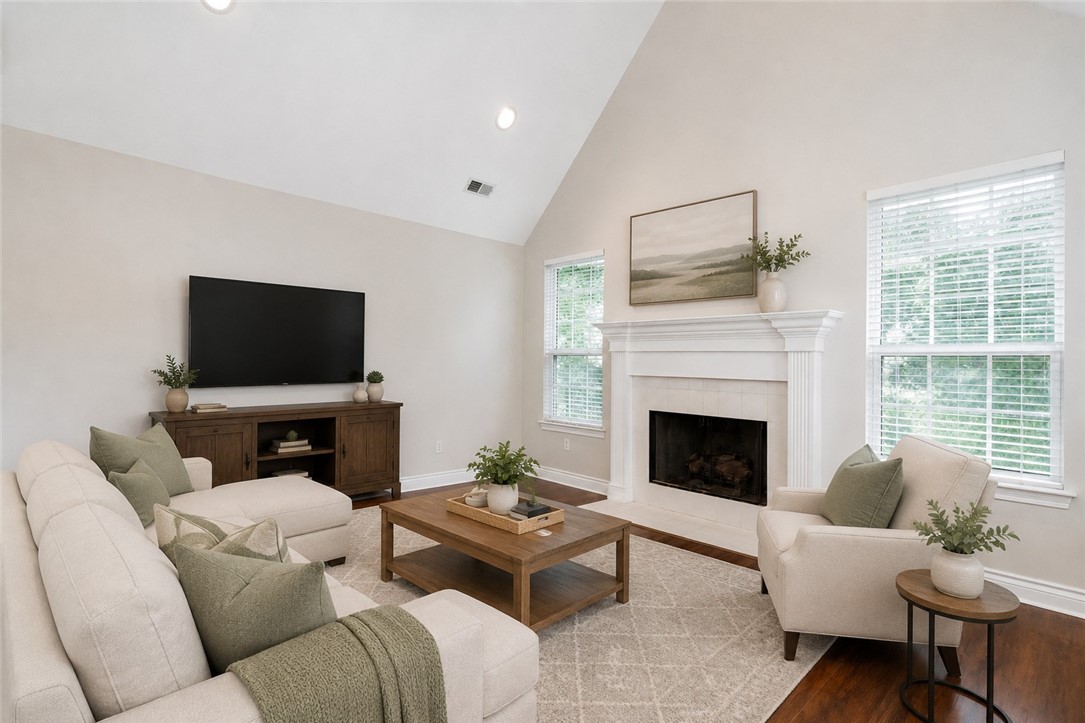 Ridgecrest Meadows Ph 2 Rogers - Residential