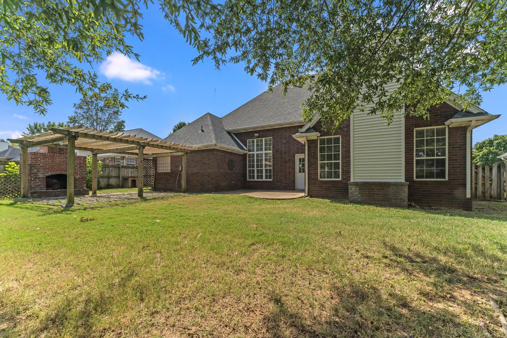 Ridgecrest Meadows Ph 2 Rogers - Residential
