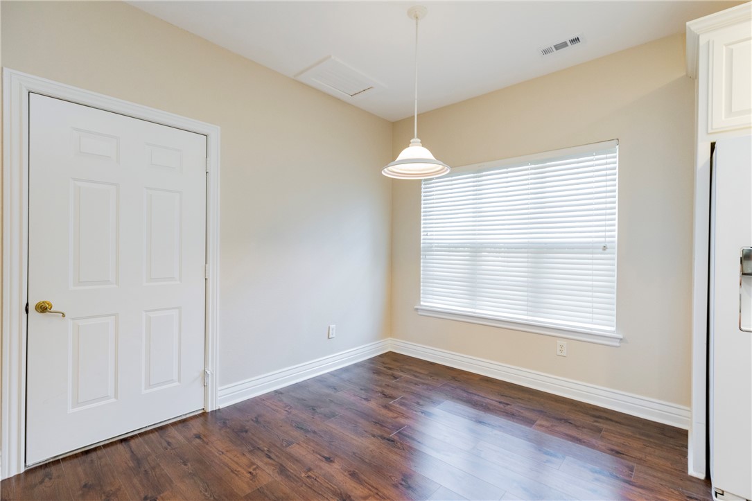Ridgecrest Meadows Ph 2 Rogers - Residential