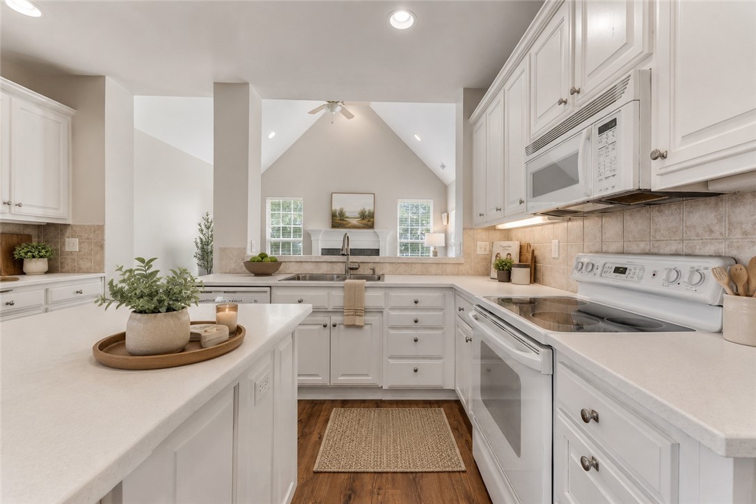 Ridgecrest Meadows Ph 2 Rogers - Residential