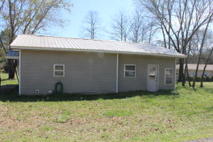 Quaint & Cozy best describes this home. This home is MOVE IN READY & priced to sell. This adorable home has been well cared for. It boast 2 nice sized bedrooms, living room, and very functional kitchen area. Nice covered back porch. You can't beat the price for this house. Easy to show...easy to LOVE! Call today for your showing.
