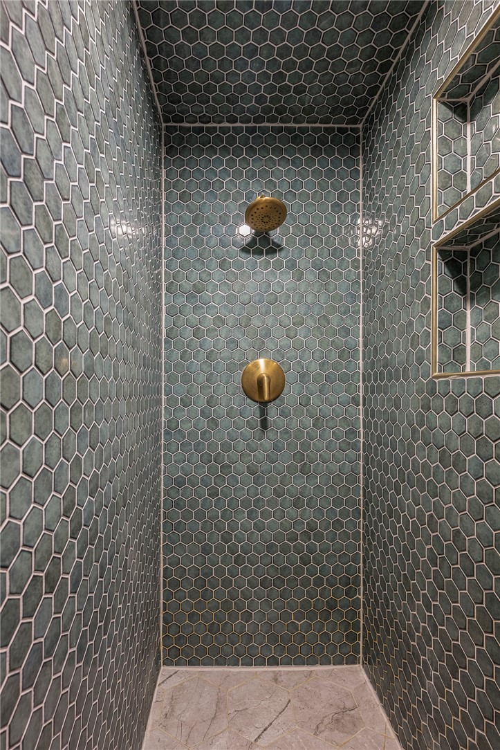 Avondale Sub 2 Bvv - Residential