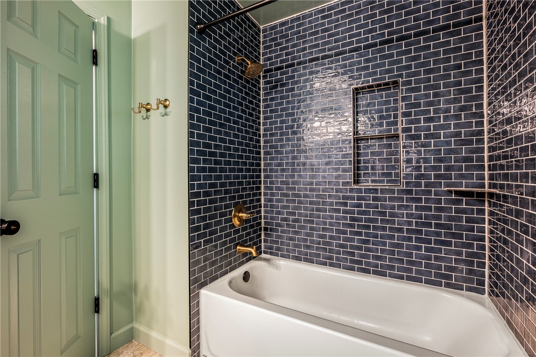 Avondale Sub 2 Bvv - Residential