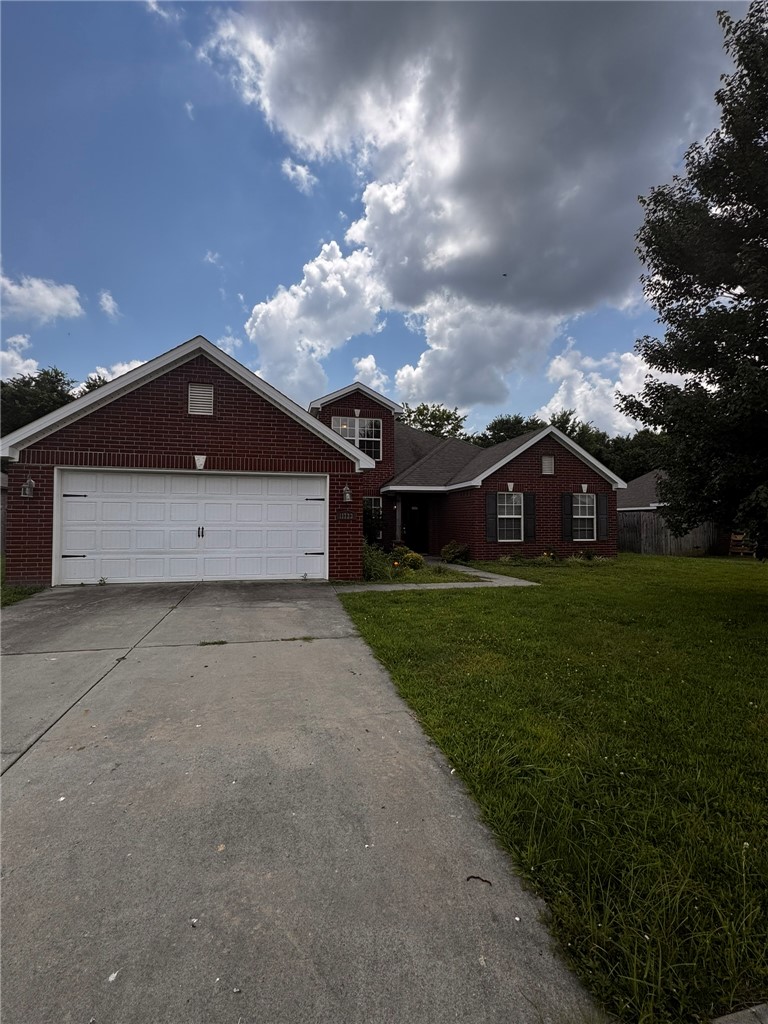 East Creek Place - Residential Lease