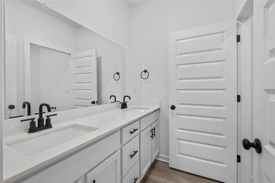 Hillcrest - Residential Lease
