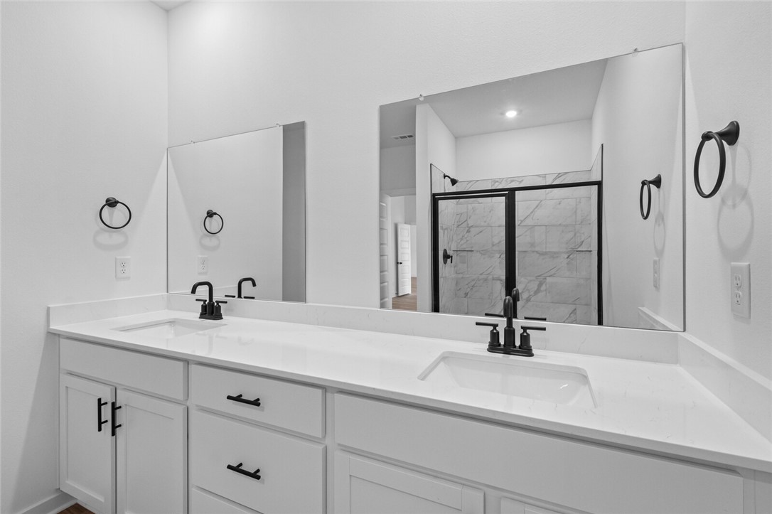 Hillcrest - Residential Lease