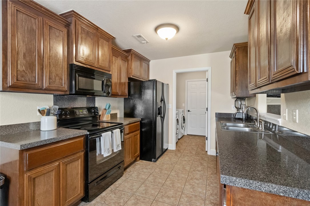 Malies Add Rogers - Residential