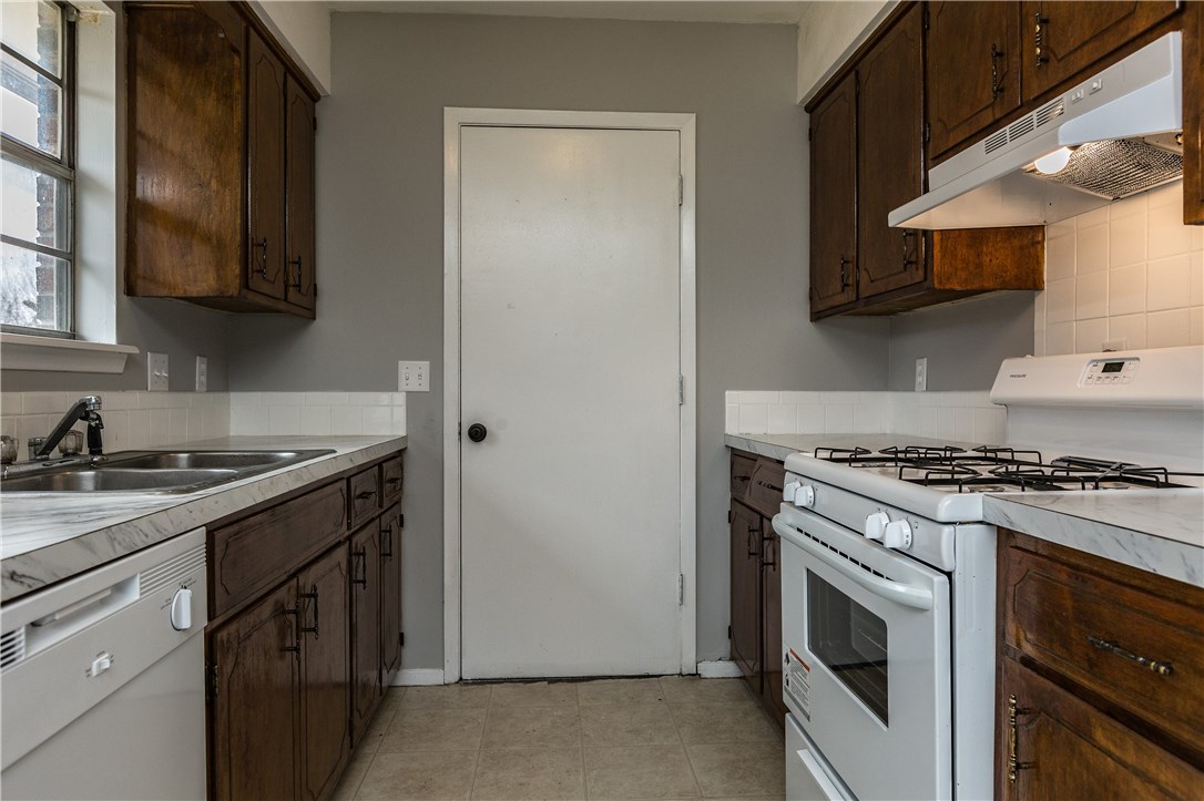 Broadmore Acres Sub - Residential