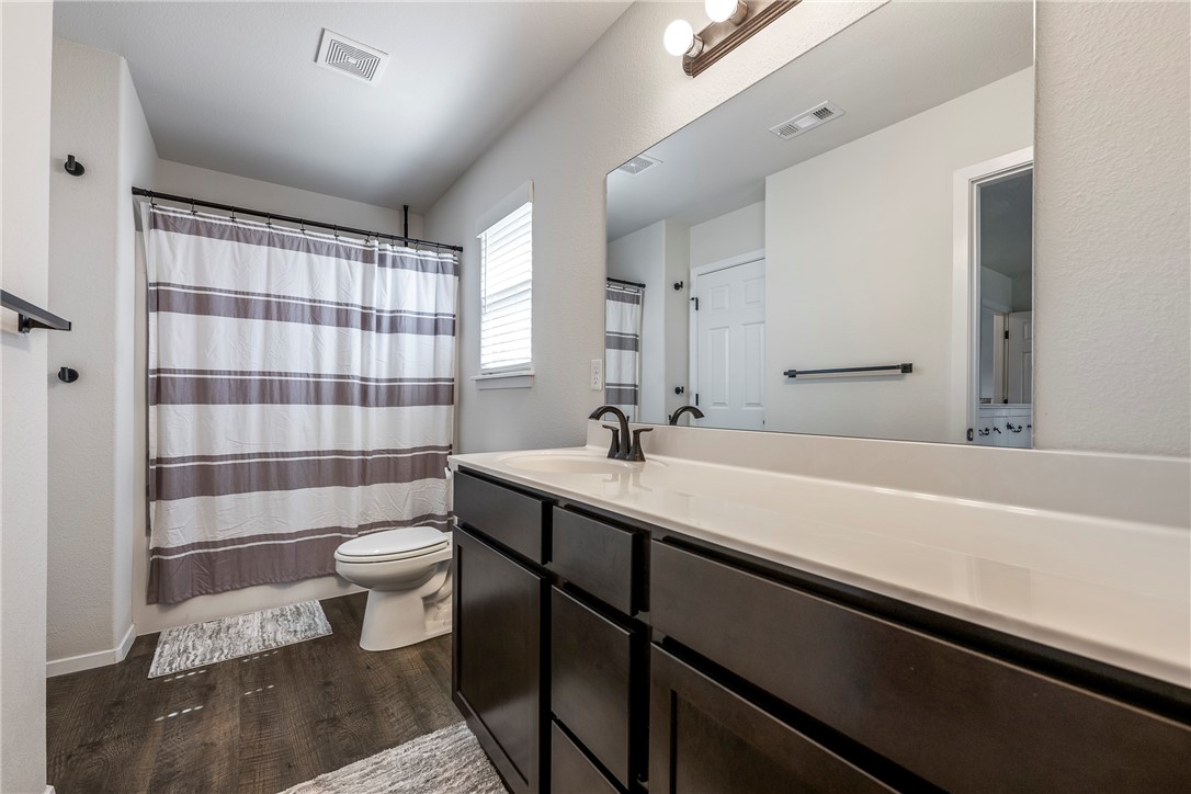 Lakewood Crossing - Residential Lease