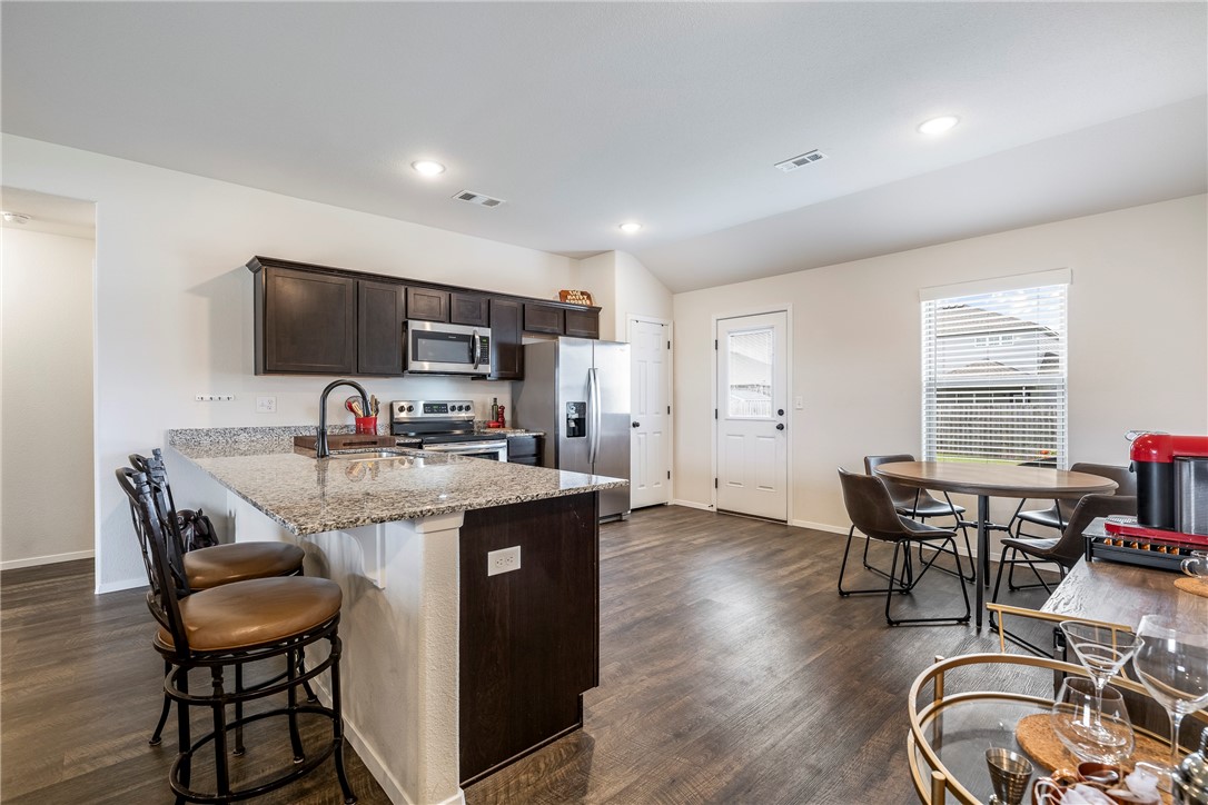 Lakewood Crossing - Residential Lease