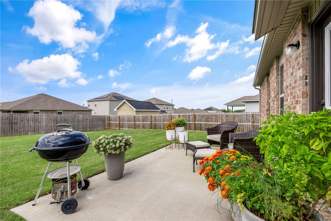 Lakewood Crossing - Residential Lease