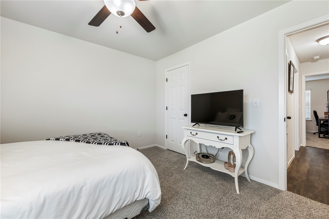 Lakewood Crossing - Residential Lease