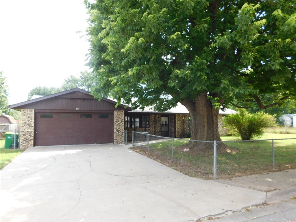 Very nice 1,741 sq. ft. home featuring 3 BR, 2 BA, large rooms, wood burning fireplace. New paint, carpet, roof. Very nice shop 16x20 with concrete floor & electric. This is a very nice house in good condition. Agent owned.