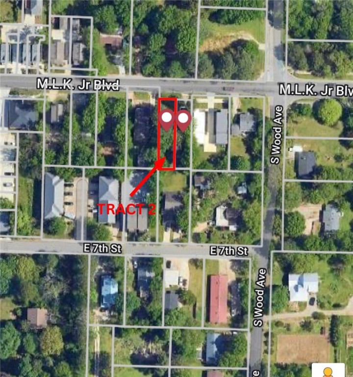 Prime location adjacent to the University of Arkansas, 431 E MLK Blvd offers exceptional potential for building your dream investment property. Situated close to public transportation and scenic walking trails, this property promises both convenience and charm. Take advantage of this opportunity with builder plans available upon an acceptable offer. Ideal for investors and developers alike, don't miss your chance to make this prime location yours. See MLS# 1269990 for additional tract.