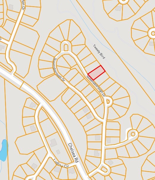 Great, very "buildable" .31 acre lot. Large area of Common Property behind lot, protecting your privacy!  Tweety Bird Trail accessible behind this lot!  Near new Oz bike park, easy to get to off Hwy 71. Bentonville schools. If you want a "close in" to Bentonville lot, this is the one!