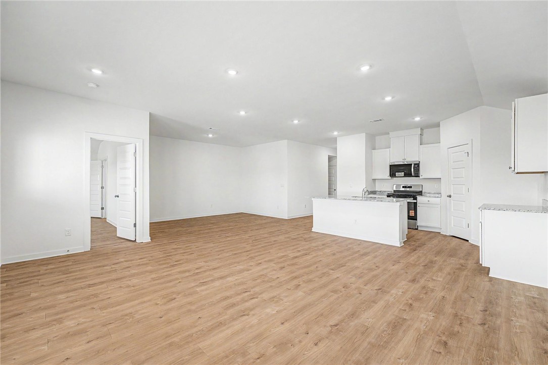West Wind, Phase 1 - Residential Lease
