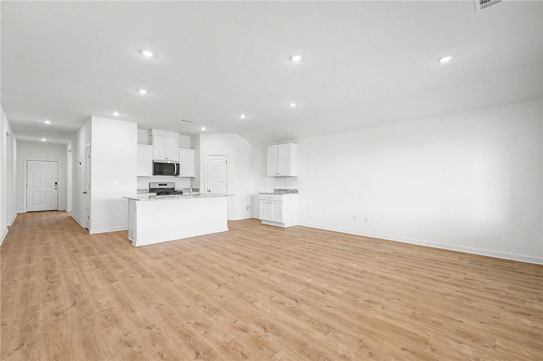 West Wind, Phase 1 - Residential Lease