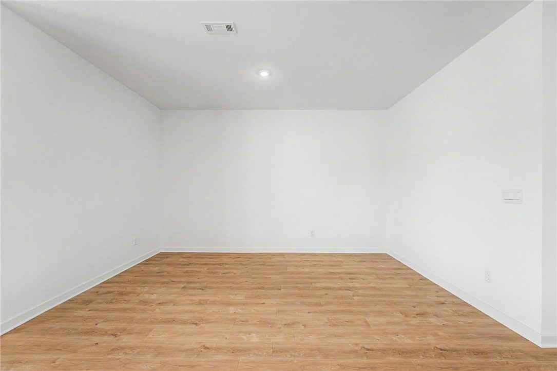 West Wind, Phase 1 - Residential Lease