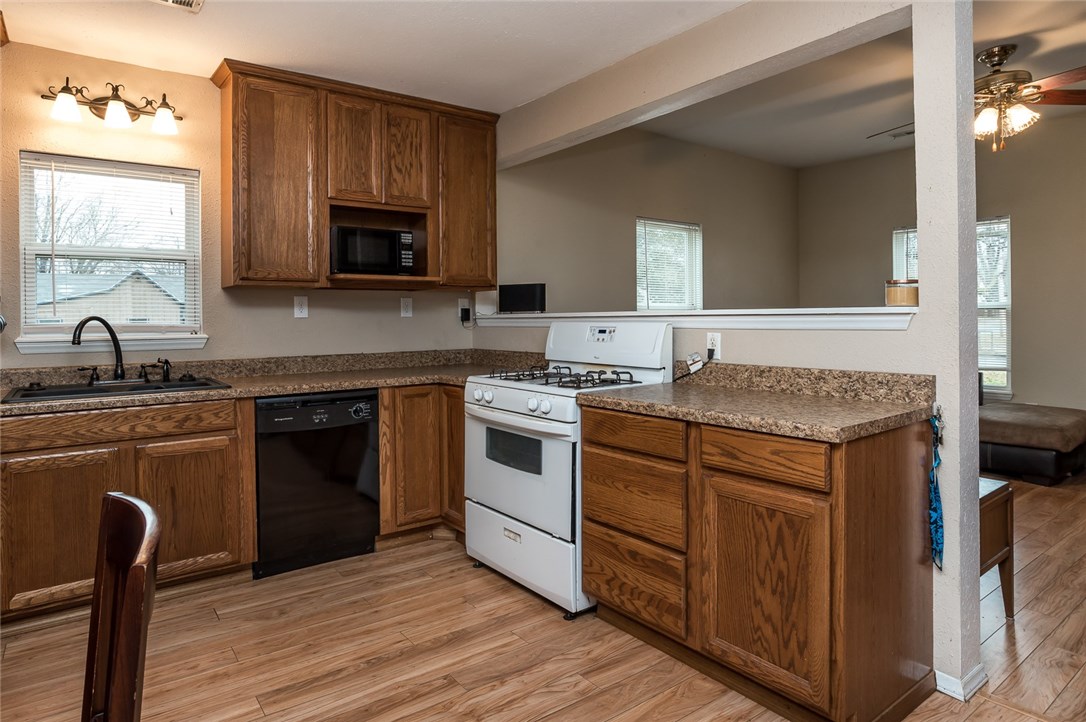 Oak View Add Rogers - Residential