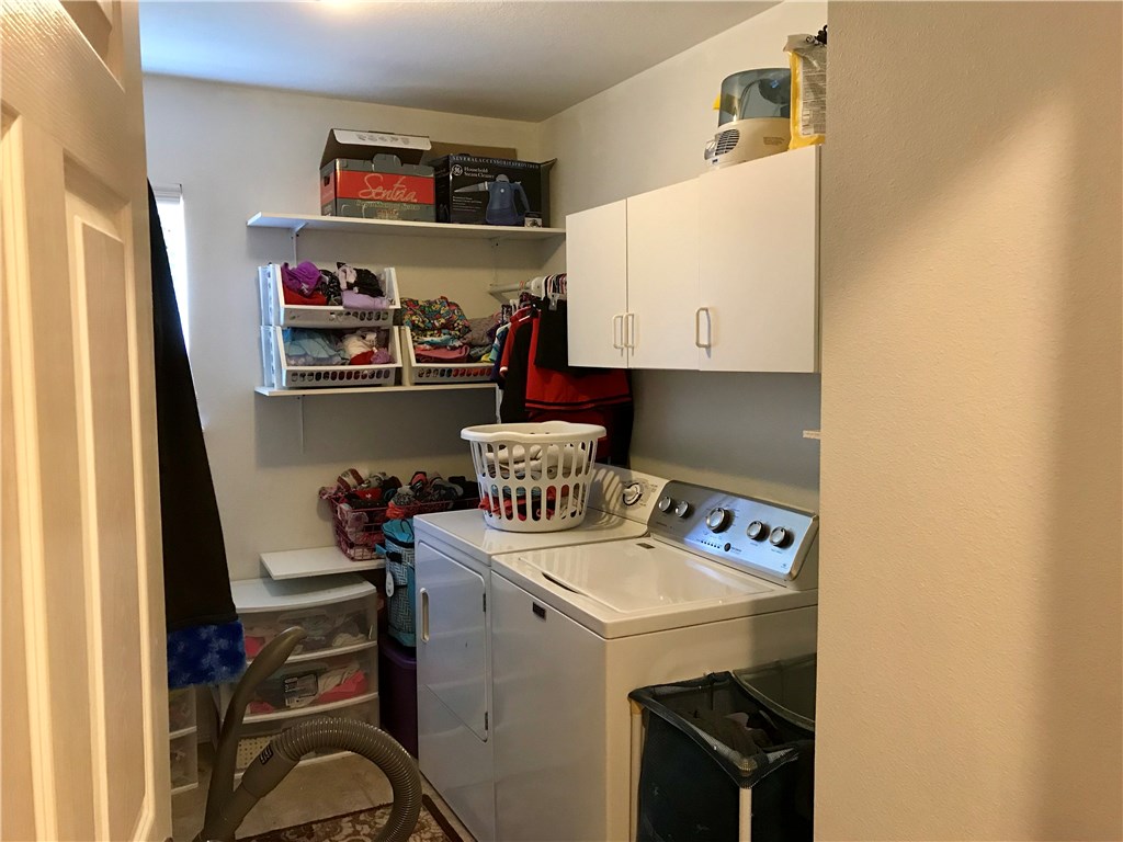 Standing Oaks Sub Blk III Pea Ridge - Residential
