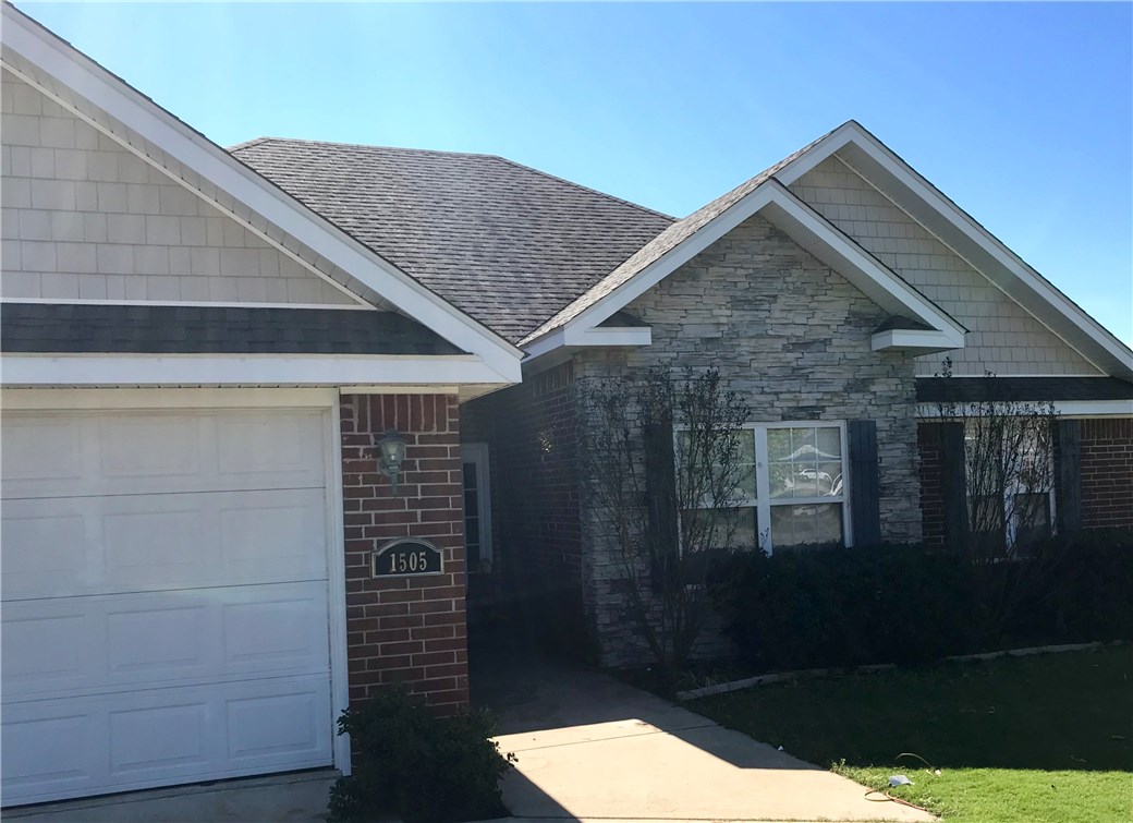 Standing Oaks Sub Blk III Pea Ridge - Residential