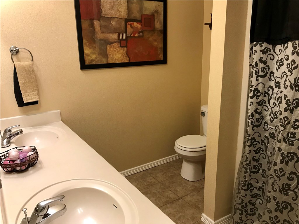 Standing Oaks Sub Blk III Pea Ridge - Residential