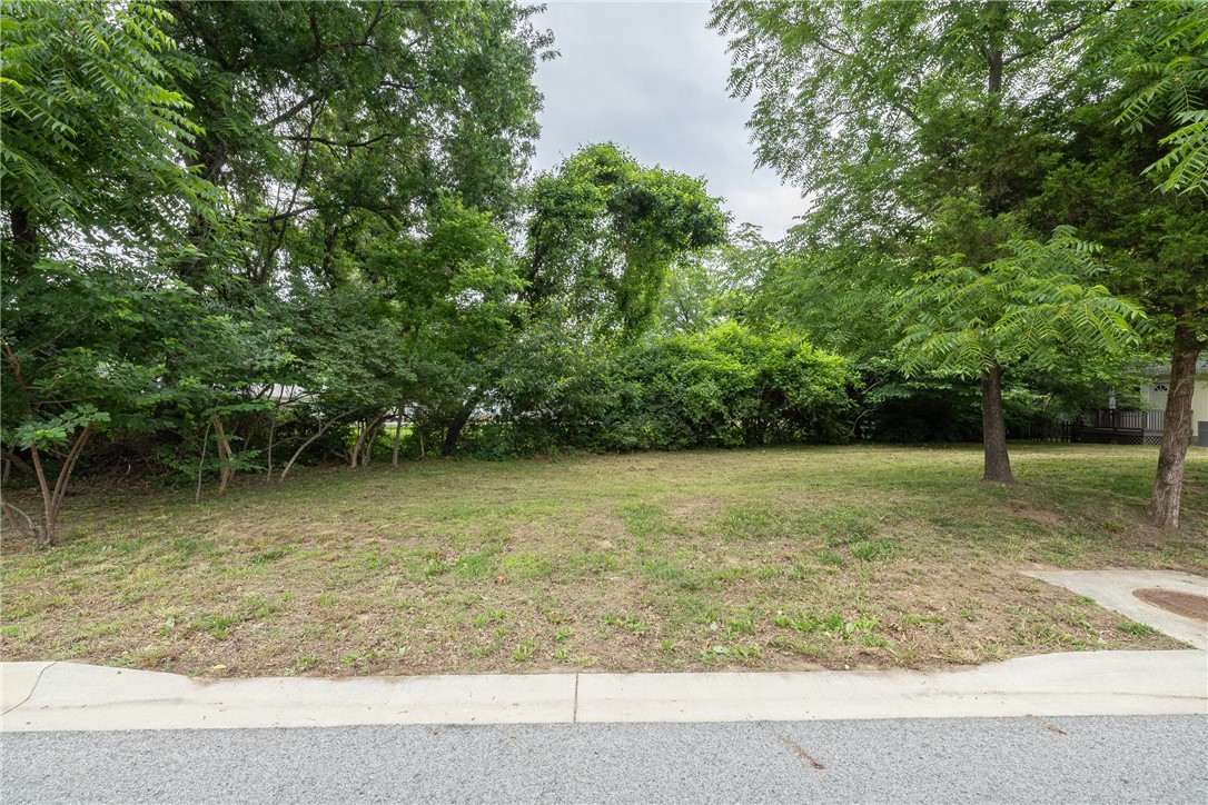 Fayetteville Outlots - Land