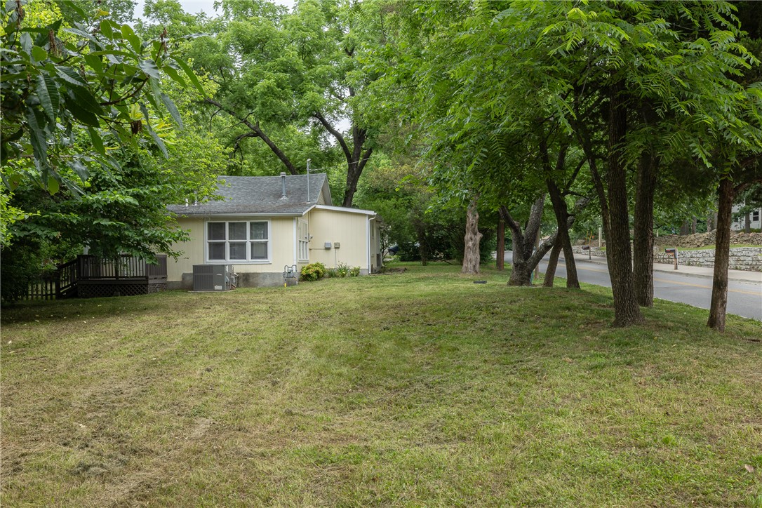 Fayetteville Outlots - Land