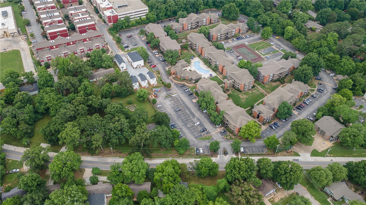 Fayetteville Outlots - Land