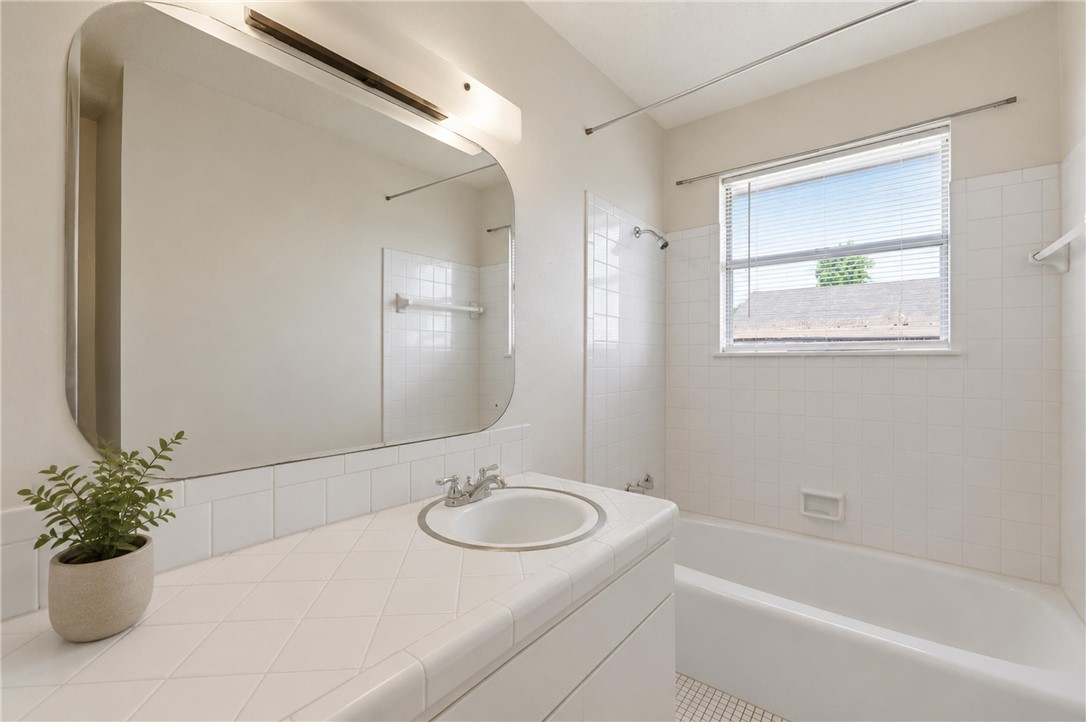 Fairchild Cannon Add Rogers - Residential