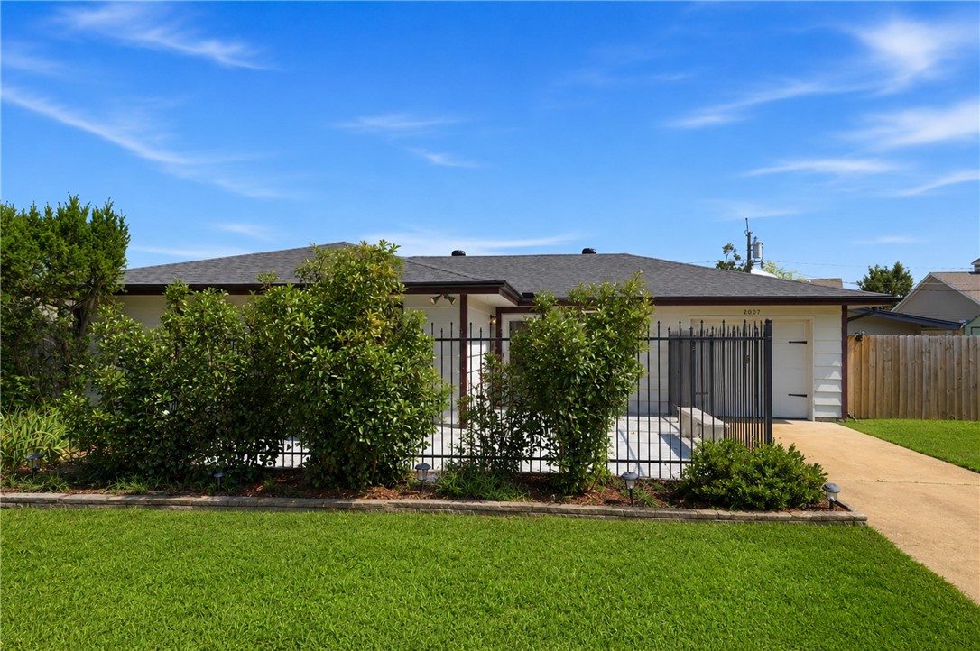 Fairchild Cannon Add Rogers - Residential