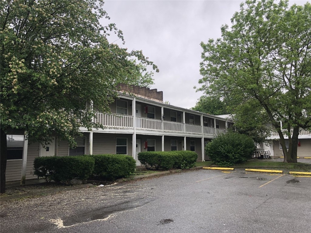 26 unit apartment complex in fantastic location.  .7 Miles from new Fayetteville Police Station and I-49.  2.6 miles to UofA campus.  Two story complex with (25) 2bed/1bath units and (1) 1bed/1bath units.  This is a value add complex in the Opportunity Zone.  Financials and rent roll available upon vetting potential buyers.  Onsite laundry facility.  Just under 1-acre total lot.