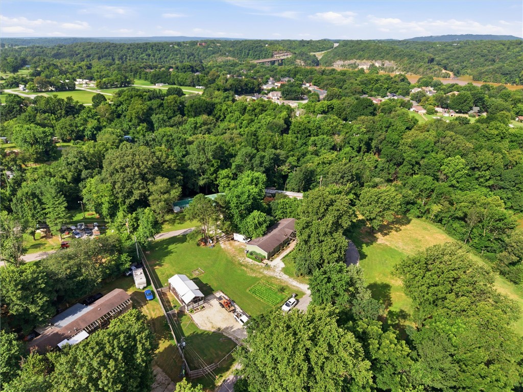 Blue Spgs Village - Residential