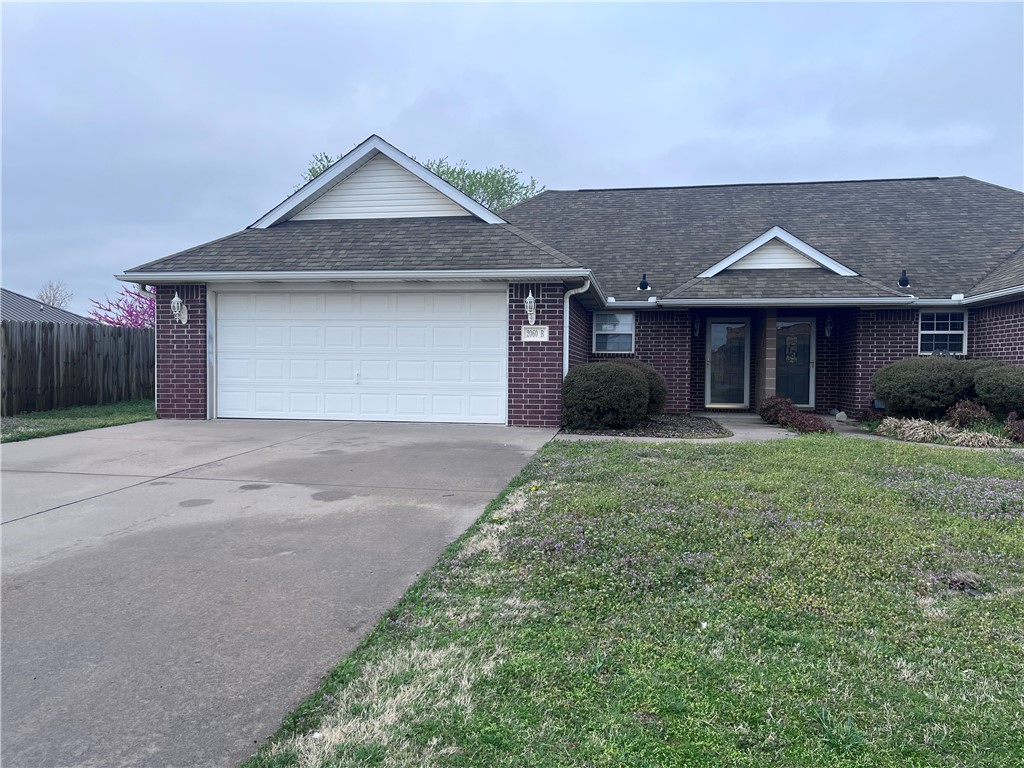 Welcome to 2060 Ravenwood Plaza in Siloam Springs, AR! This well-maintained 2 bed, 2 bath duplex offers comfort, convenience, and an ideal location just minutes from shopping, dining, schools, the hospital, and fitness centers. Each bedroom features its own private bathroom, creating two spacious mini primary suites perfect for roommates, guests, or added privacy. Enjoy the fenced backyard, lawncare provided, and access to Ravenwood amenities including the community pool, basketball courts, and tennis courts. One small pet may be considered with an additional deposit. Applications may be picked up at the Crye-Leike Siloam Springs office.