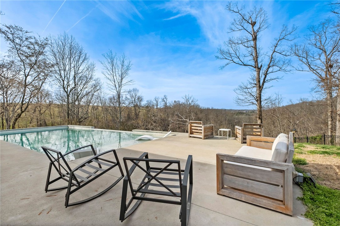 Hanover Sub Ph Iii Bentonville - Residential