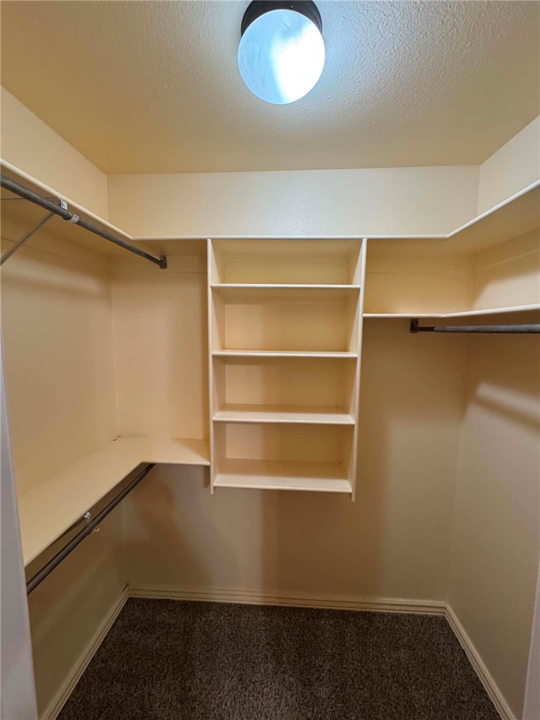 Oakwoods Sub Ph Iii - Residential Lease