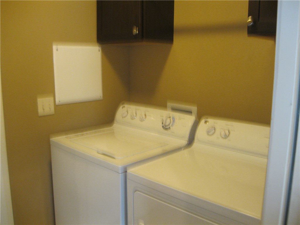 Garrett Road Sub Rogers - Residential Lease