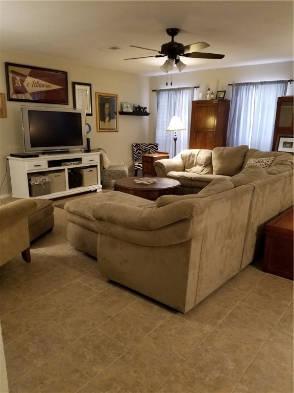 Round Prairie Estate Ph 1 Gentry - Residential