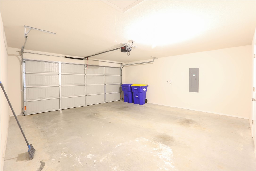 Lakewood Sub Ph Vi Lowell - Residential Lease