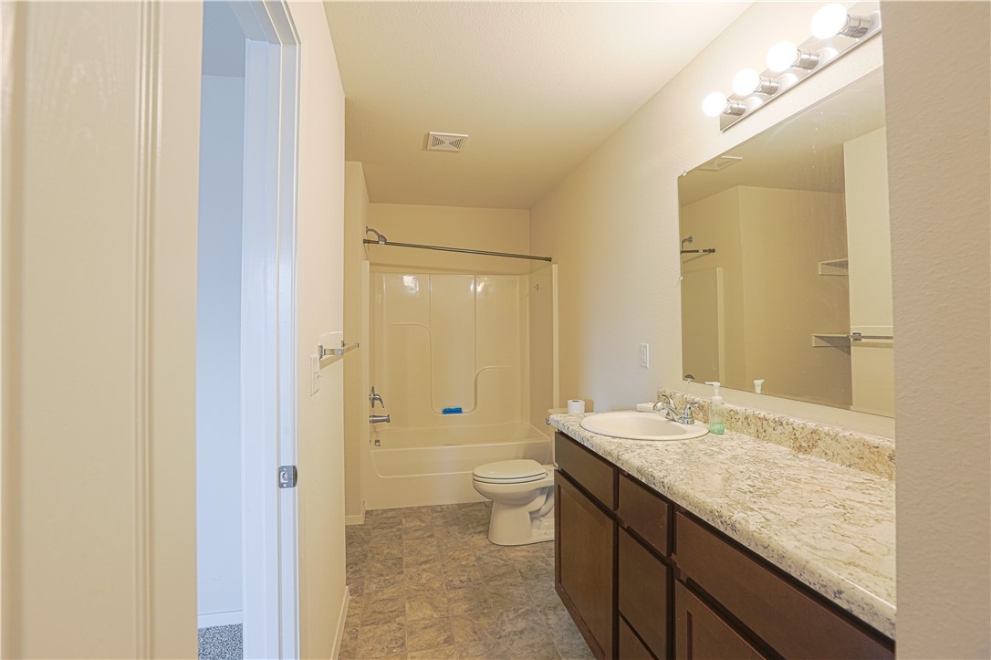 Lakewood Sub Ph Vi Lowell - Residential Lease