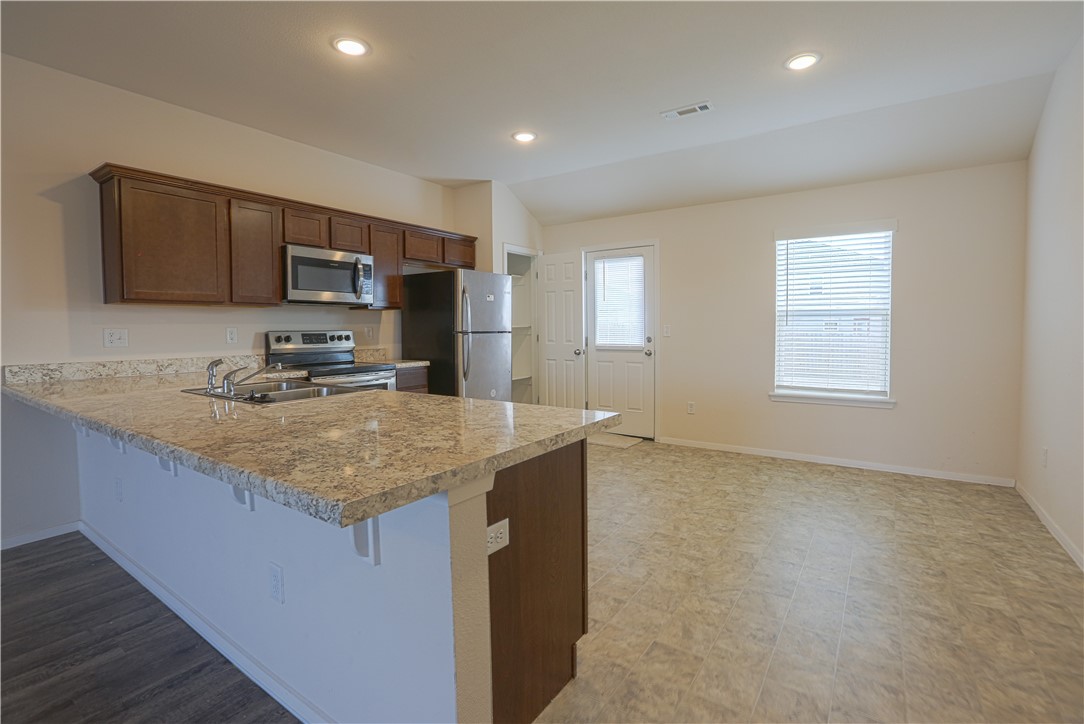Lakewood Sub Ph Vi Lowell - Residential Lease