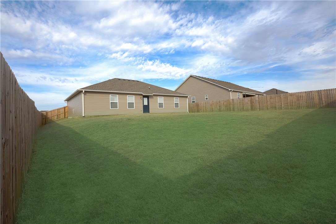 Lakewood Sub Ph Vi Lowell - Residential Lease