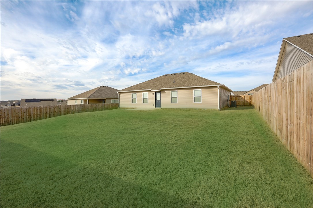 Lakewood Sub Ph Vi Lowell - Residential Lease