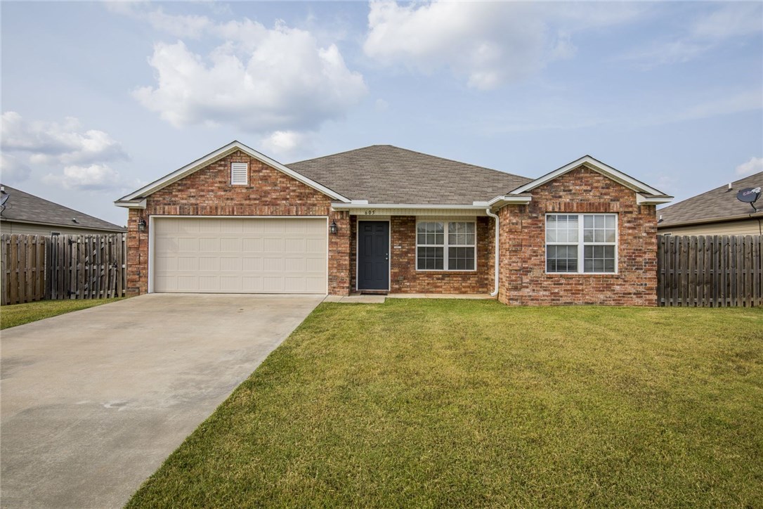 Gorgeous home in the perfect location. Seconds to everything Pleasant Grove and Pinnacle exits have to offer! You will love the convenience of having a Walmart Super Center, gyms, coffee shops, entertainment, and a variety of restaurants right around the corner! This newer home has a fantastic layout, and a large fenced in back yard. Enjoy convenient access to the trail system, less than two miles away!