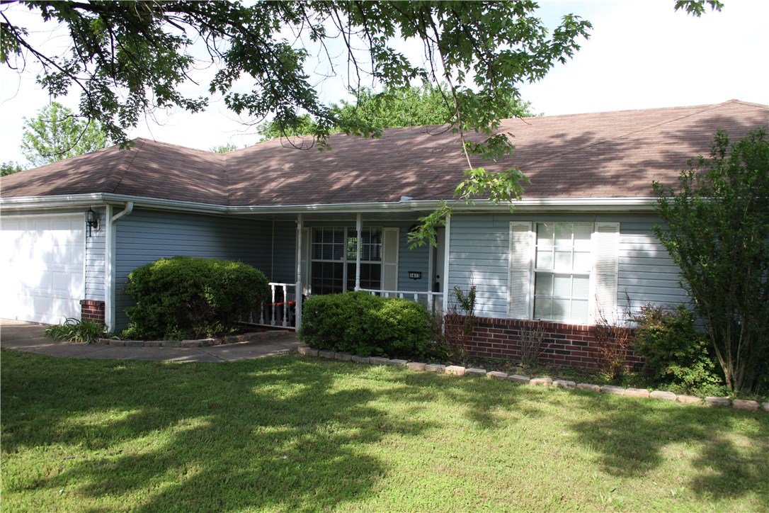Sabre Heights Lowell - Residential