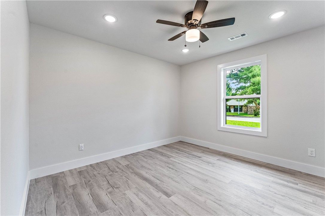 Turtle Creek Place Unit 2 Rogers - Residential