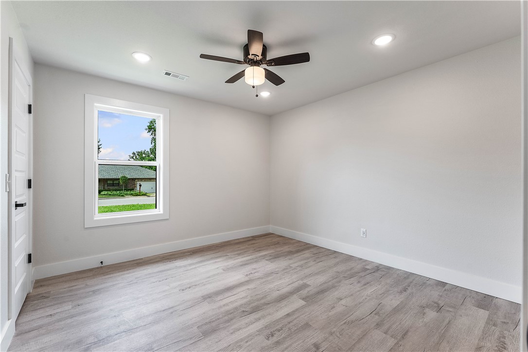 Turtle Creek Place Unit 2 Rogers - Residential