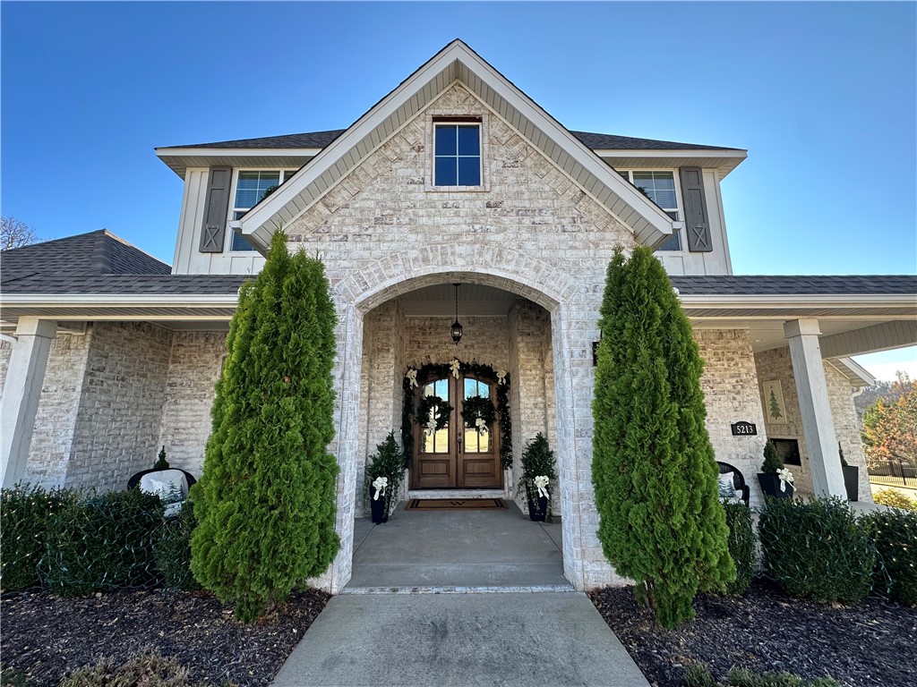 Incredible home East Fayetteville’s Overton West S/D. Offers 6 bedrooms, 5 full and 1 half bath, open eat in kitchen to living, study, formal dining, mudd room, laundry room, upstairs study, and a bonus room. This is a super functional floor plan w/ 2 of these bedrooms on the main level! Amenities include hardwood floors, chefs kitchen offering built in double ovens, gas cooktop, custom cabinetry, HUGE walk in pantry, butler’s pantry with a wine refrigerator, double shower heads in the primary, walk in closets, upstairs laundry offering, 2 outdoor fireplaces, fully privacy fenced yard, and a 3 car side load garage w/ epoxy flooring. BRAND new ROOF in 2024. Home is zoned for Vandergriff Elementary.