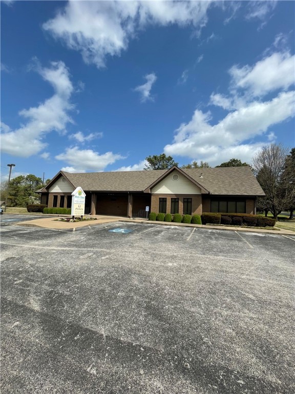 Owner is open to a sale-leaseback to continue operation as a physician. Each space has its own lobby, check-in, nurses station, lead-lined X-ray room, and exam rooms. Call listing agent for showings.