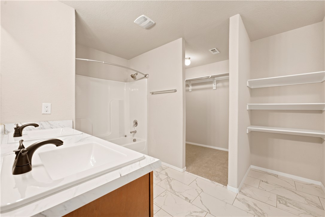 Kerelaw Castle Bentonville - Residential Lease